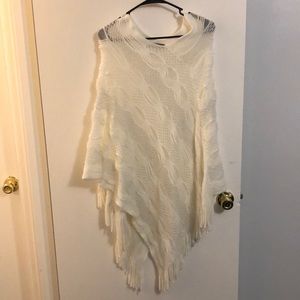Accessory street poncho
